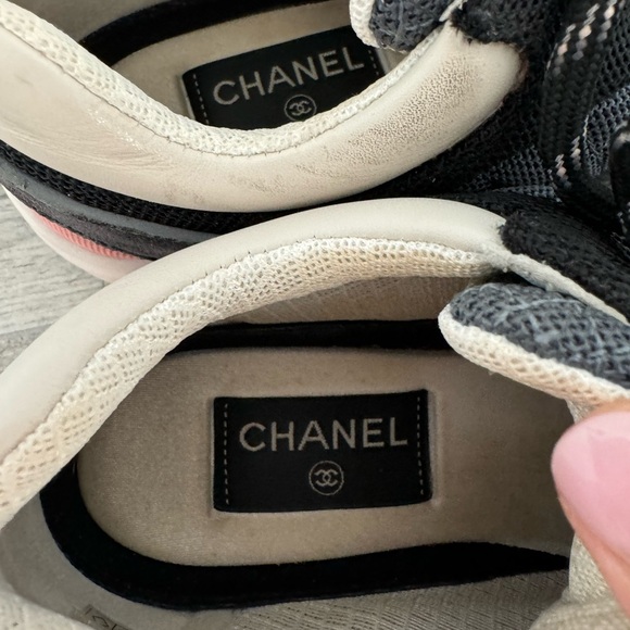 Authentic Chanel Sneakers size 37.5 - Picture 4 of 9